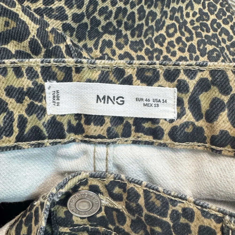 MNG Women's Leopard Print Shorts, Sise - Picture 5 of 9